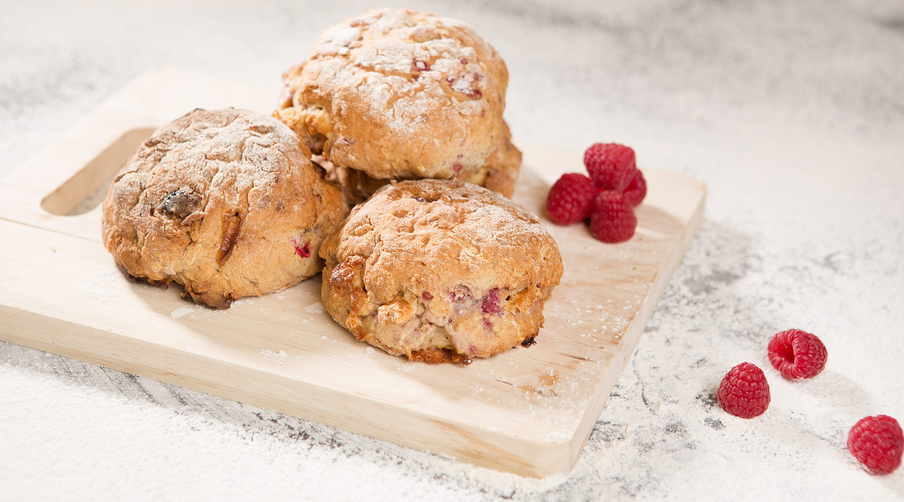 Scone: Raspberry White Chocolate