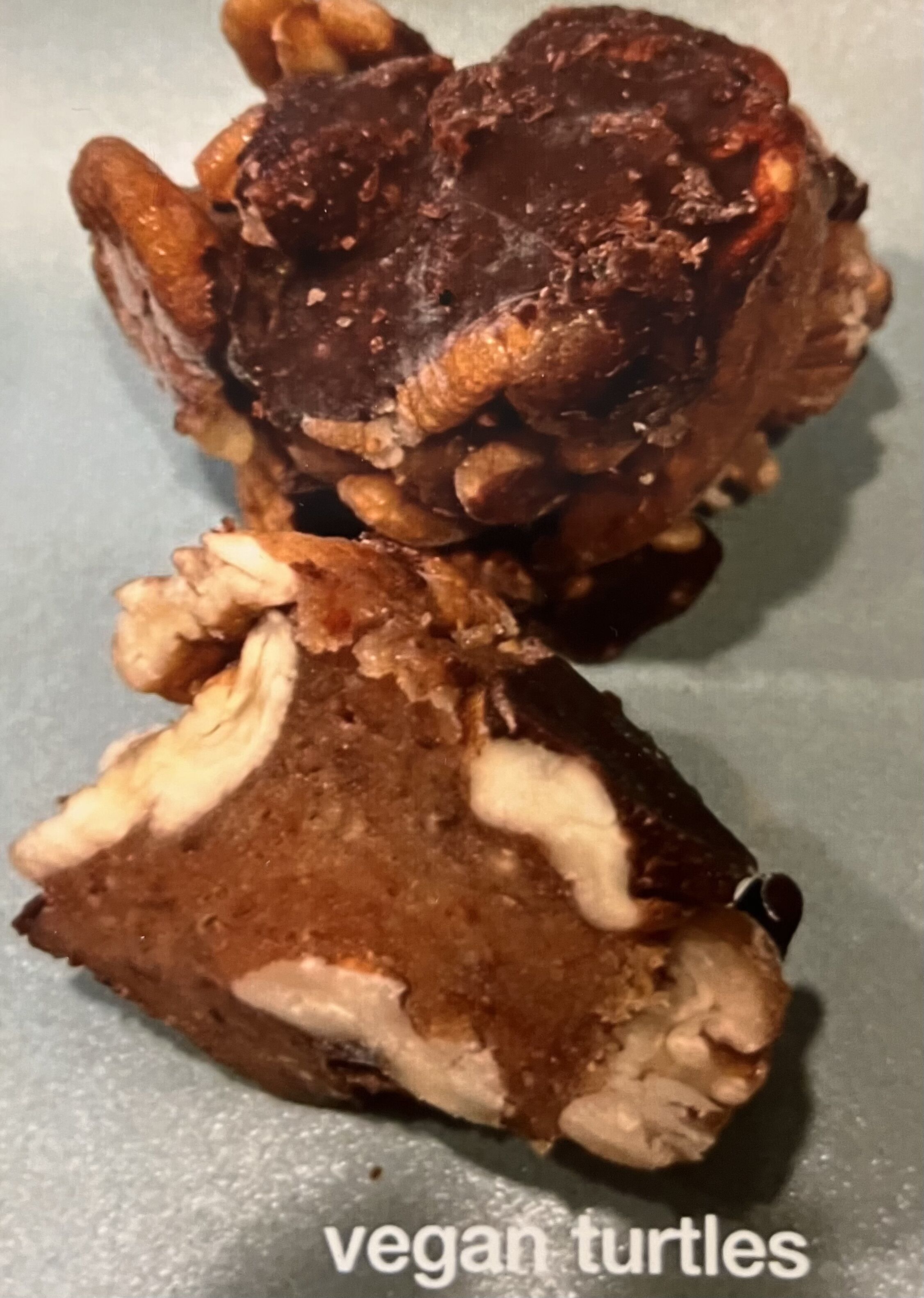 Eddie's Dark Chocolate: Vegan Caramel Turtle